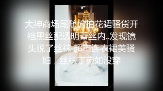 体育生宏翔和兄弟互攻,小狼狗的身材也逃不过被猛操,逼屌结合近距离观看又爽又羞耻