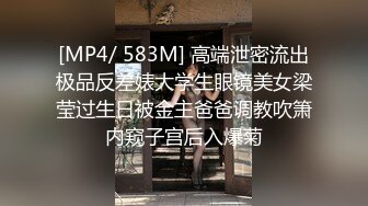 【新片速遞】 甜美大学生少罗小甜甜这笑容爱了爱了，开档丝袜全程露脸互动狼友撩骚不断，跳蛋塞逼里自慰浪荡呻吟精彩刺激[2.6G/MP4/01:57:53]