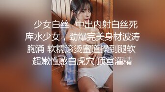 [MP4]【骚劲小妖精】三男两女多人群P，网红脸大奶妹子口交上位骑乘大力猛操，很是诱惑喜欢不要错过