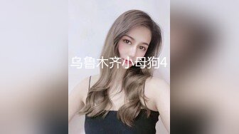 年轻漂亮的长发美女和男友宾馆开房,美女正玩“吃鸡”游戏和别人语音时被男友强插啪啪,边说边呻吟,干了2次!