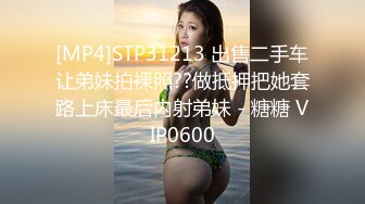 《震撼✅网红私拍㊙️泄密》群狼求档Onlyfans百万粉丝可盐可甜撸铁健身教练Yum露脸私拍第三弹啪啪紫薇非常反差 (12)