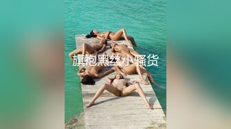 可爱美女跟男朋友浴缸里啪啪