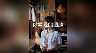 驾校女厕 上帝视角偷拍 年轻少妇白带与尿也一起流出 滴流的好长