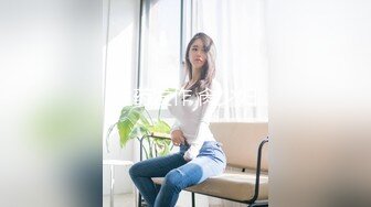 成都某校在校美女大学生兼职平面模特,和摄影师拍完大迟度写真,还要被潜规则