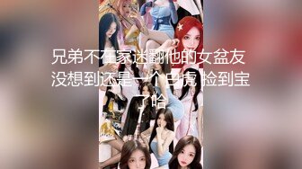 甜美少女，粉嫩可人，初次口爆，最后还用手接精